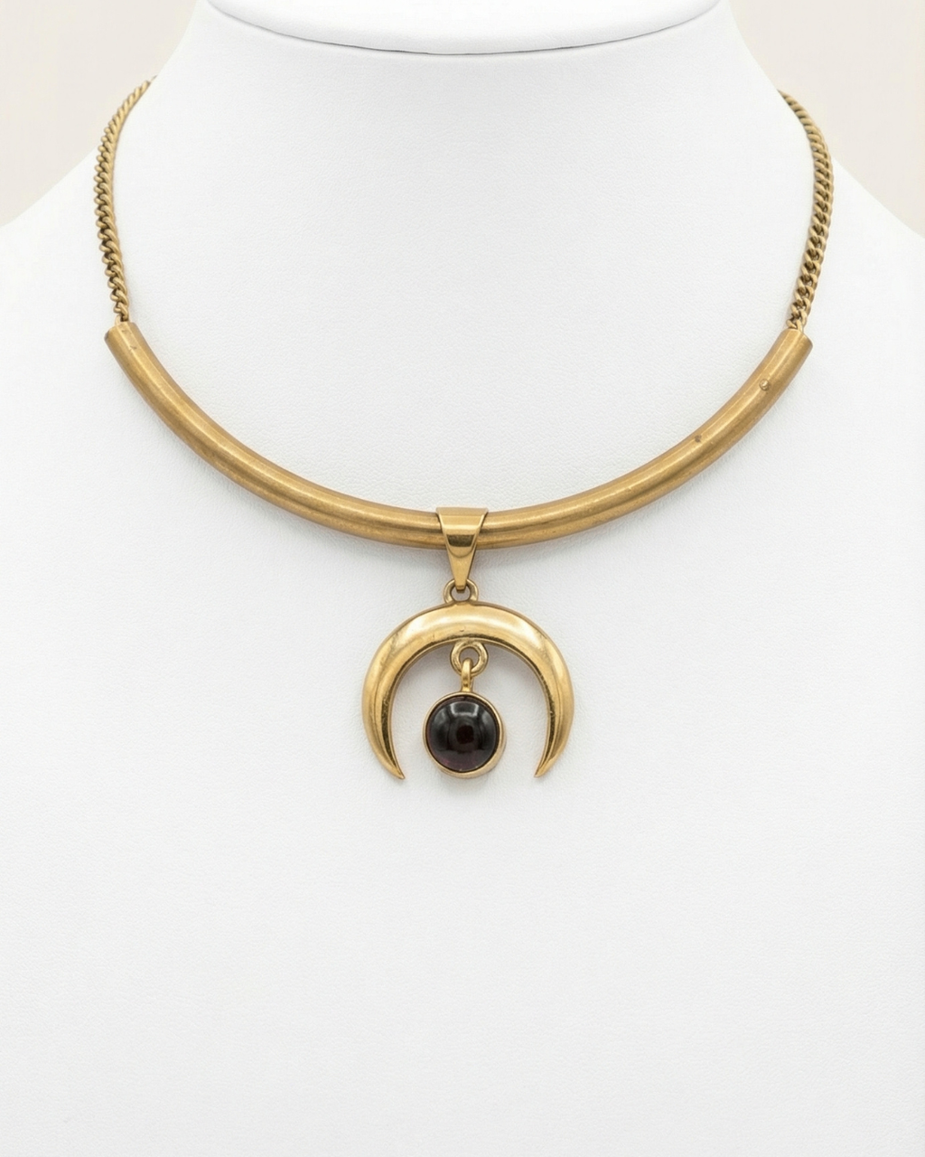 Nightwell Choker