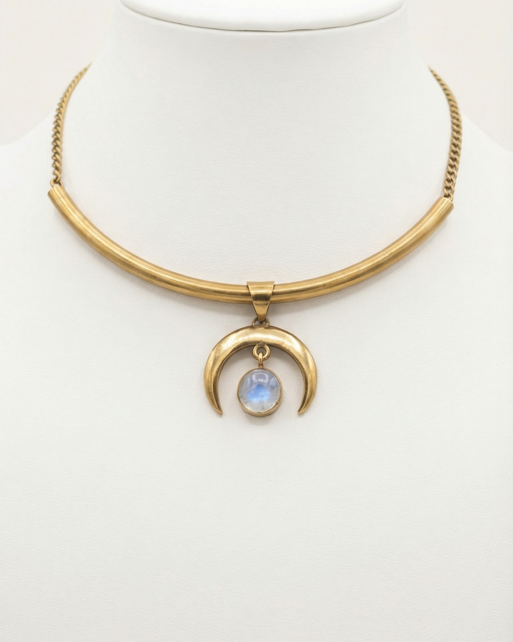 Moonveil Choker