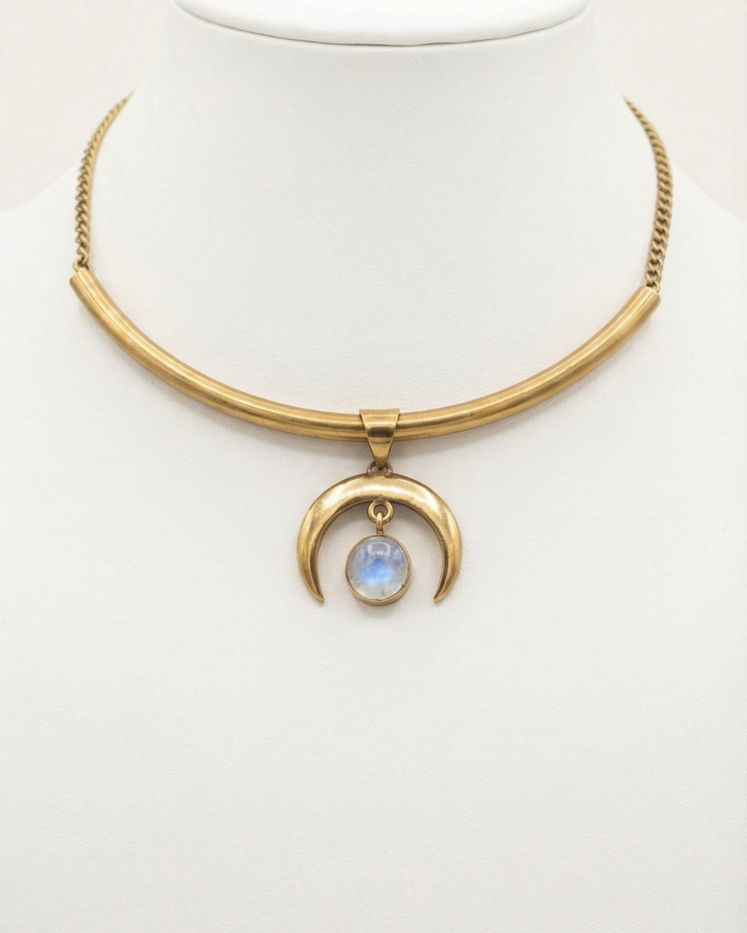 Moonveil Choker